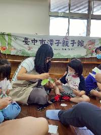 小朋友專心學習中