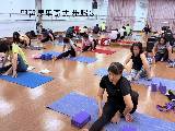聖哲馬里奇式功效3: 按摩腹部內臟器、促進消化、強化脊柱